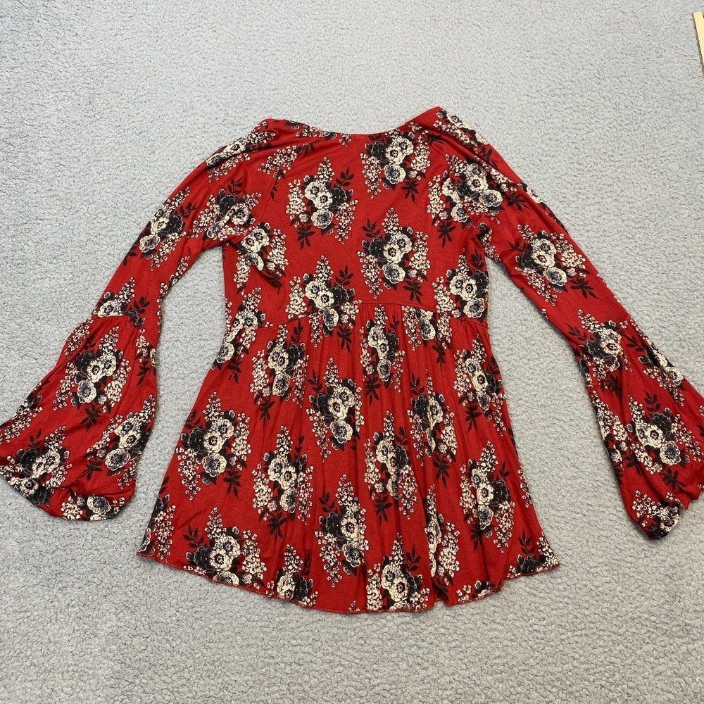 Free People Blouse Women's Medium Floral‎ Red Bohemian Bell Sleeve Stretch Boho